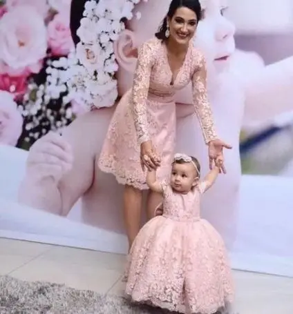 Elegant Pink Lace Baby Kid Dresses Flower Girls Dress Mother Daughter Matching Clothes Birthday Dress Pageant Gown Photography