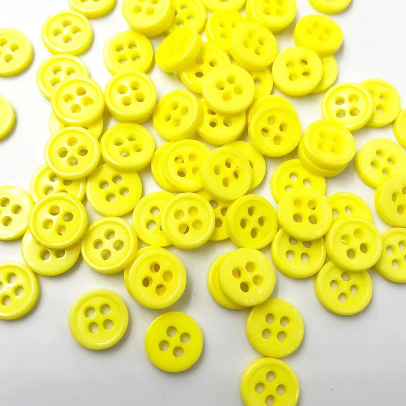 100pcs New 8mm 4 holes Plastic Button / Sewing lots Mix  PT86