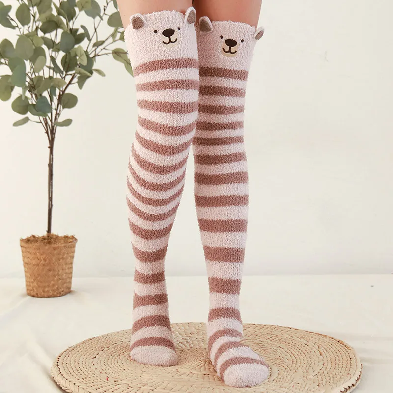 Chaussettes Kawaii hautes à rayures, mignonnes, en molleton de corail, ours, cerf, chat, hiver