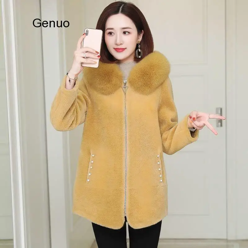 2020 Winter Lamb Wool Coat Women Short Jacket Warm Soft Faux Fox Fur Hooded Zipper Jacket Fashion Women Plush Outwear