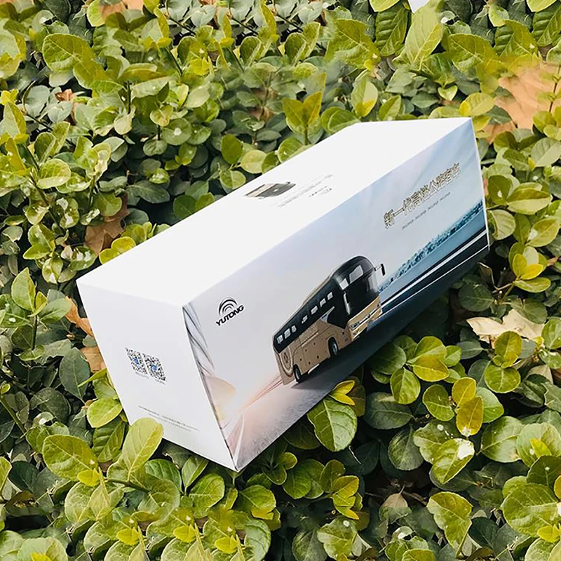 Original 1:42 Yutong Bus New Generation Highway Bus Model Bus Original Alloy Model Collection