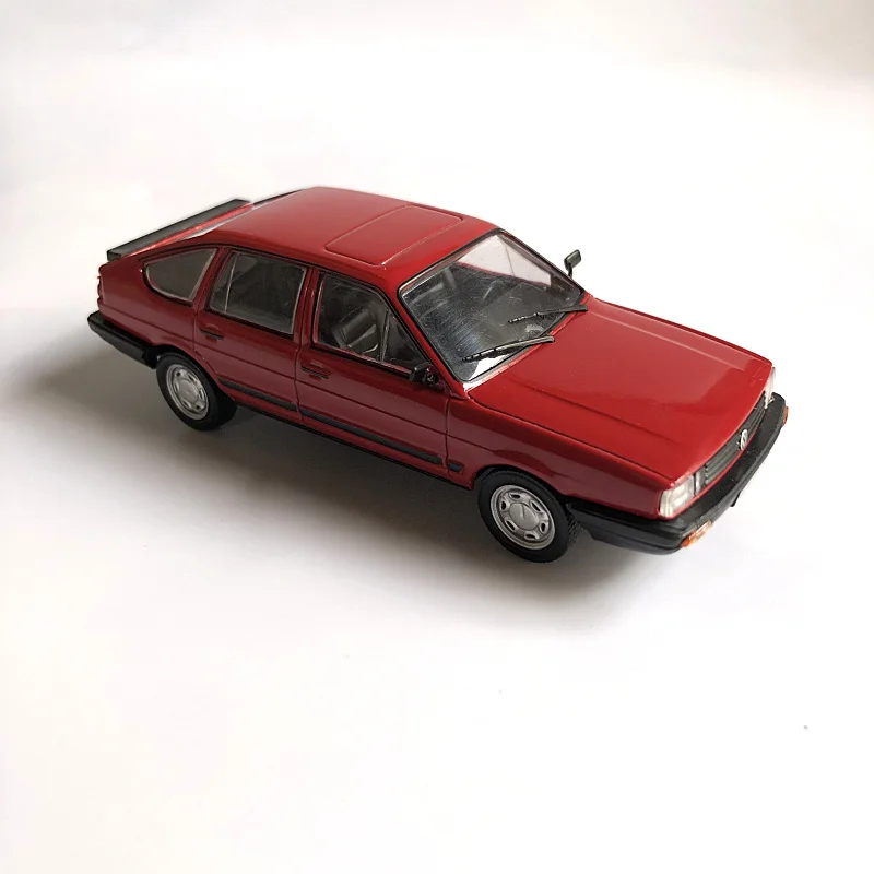 

Classic 1/43 New Special Die - Cast Metal B2 Car Model Furniture Display Collection Toys For Childrentoys For Children