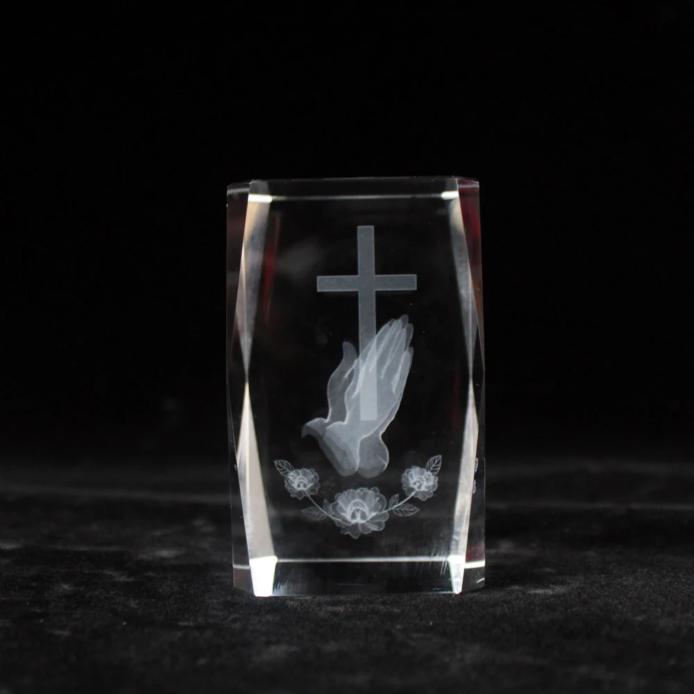 3D Laser Crystal Religious Cube Crystal Decoration Buddha Statues Paperweight Church Decoration Jesus Cross Glass Paperweight view 5