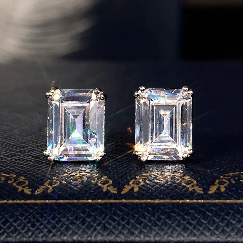 Huitan einfache quadratische Zirkonia Ohr stecker für Frauen hochwertige tägliche Kleidung ausgefallene Accessoires Modeschmuck Großhandel