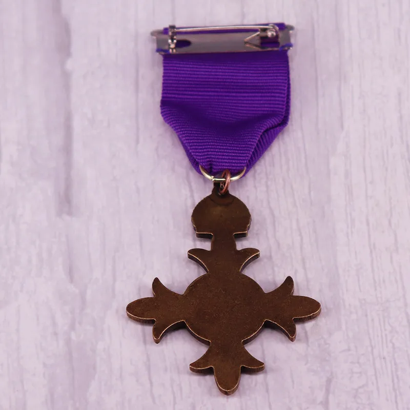 Retro II wojna światowa Honor metalowa plakietka ciekawa broszka w klapie zdobywaj dżinsową kurtkę plecak Pin podarowany przyjaciołom i fanom prezenty