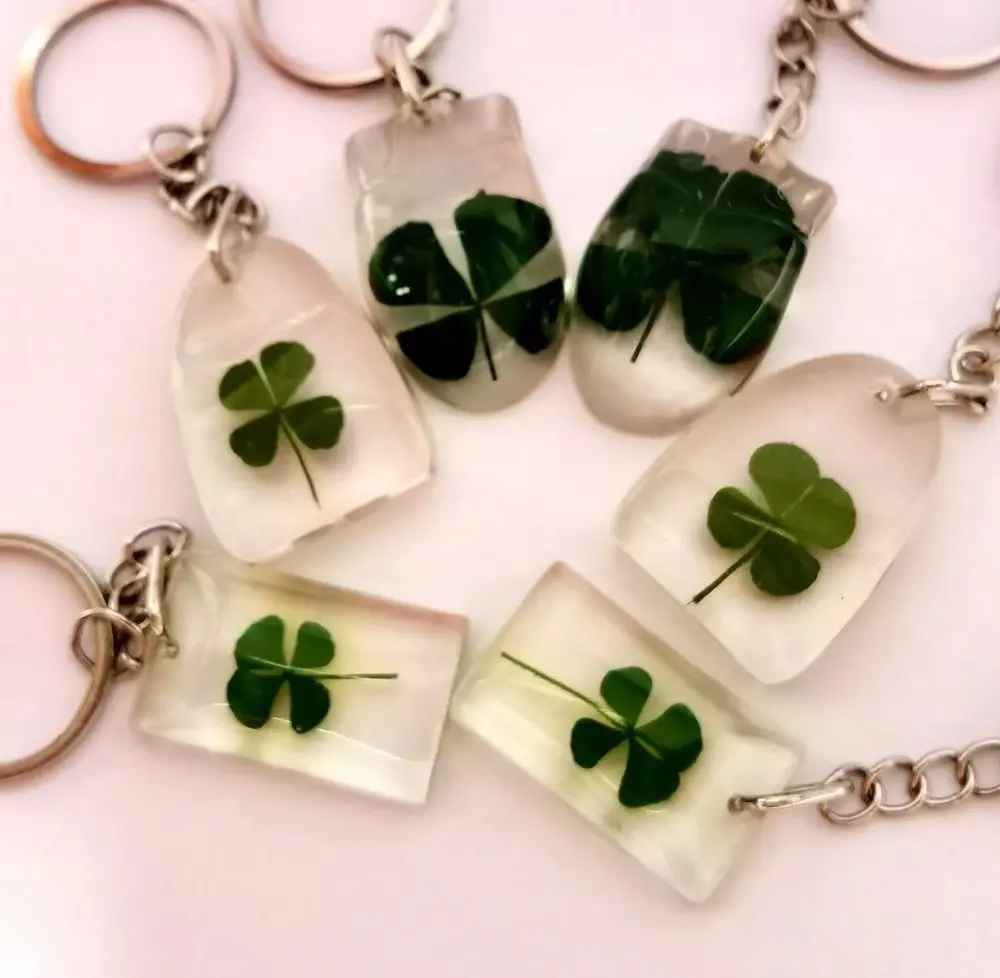 100 pcs real four leaf clover keychain jewelry shamrock mixed design key ring