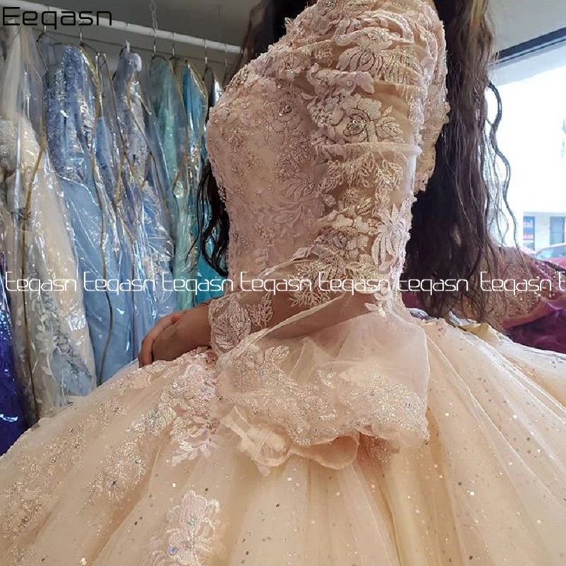 Luxury Sparkly Ball Gown Quinceanera Dresses  Princess Lace Long puffy Sleeve robe vestidos de 15 años Prom Gown Customized