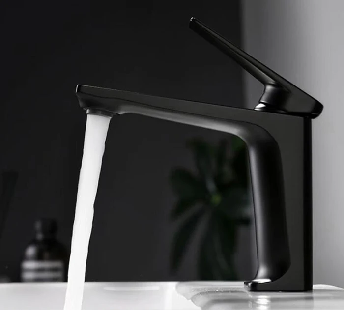 copper Basin Faucet Modern Black Bathroom Mixer Tap Brushed Gold/gray/Chrome Wash basin Faucet Hot and Cold Sink Faucet New