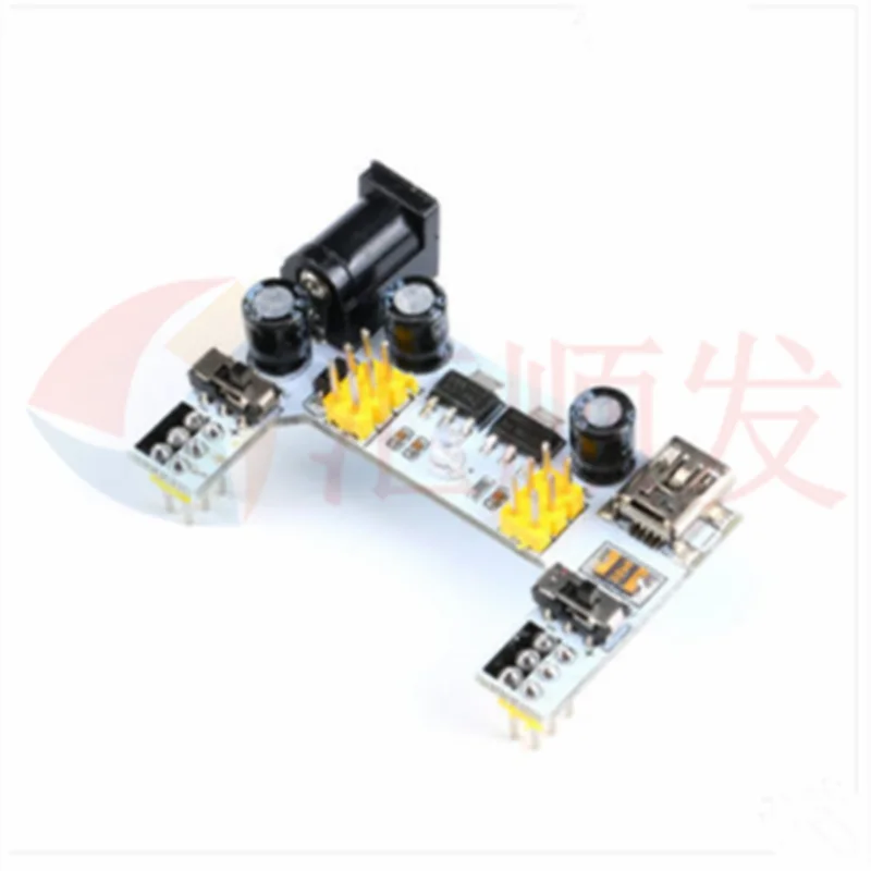 Módulo de alimentação com placa de ensaio universal