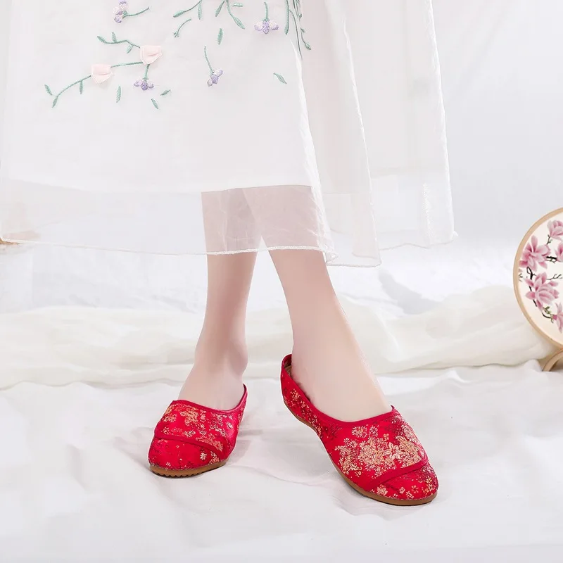 Veowalk الكتان عادية اليدوية الصينية المطرزة النساء البغال النعال الصيف مريحة السيدات القديمة بكين الشرائح المسطحة الأحذية