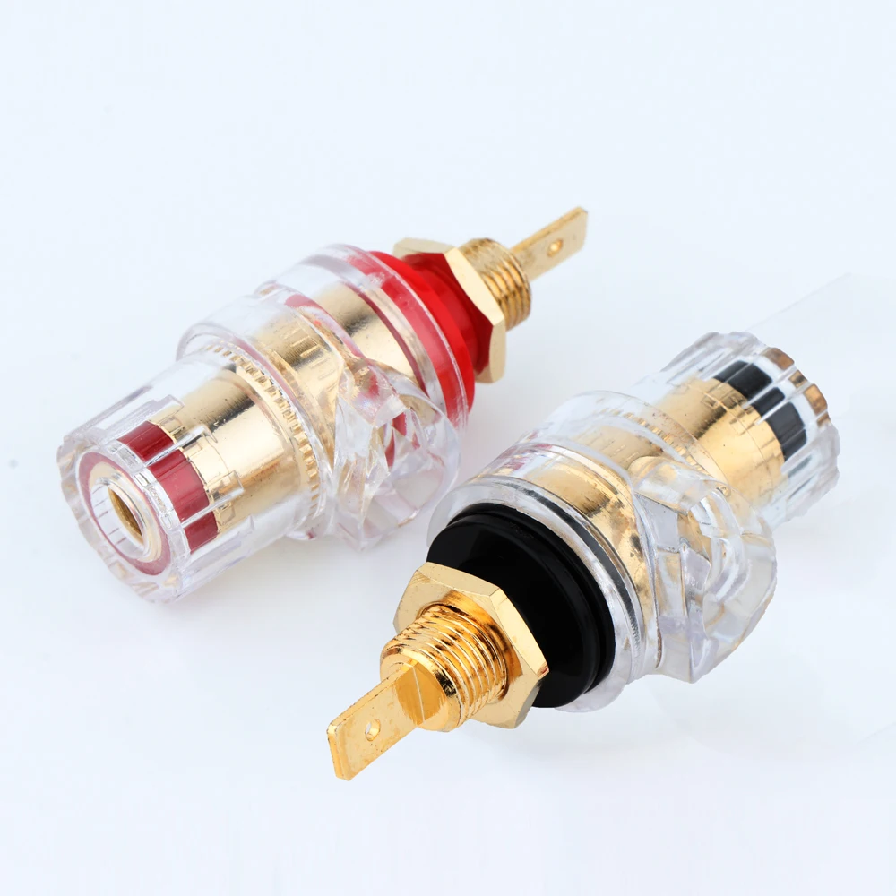 محطة ربط مكبر الصوت المطلية بالذهب مع غلاف شفاف لموصل قابس الموز