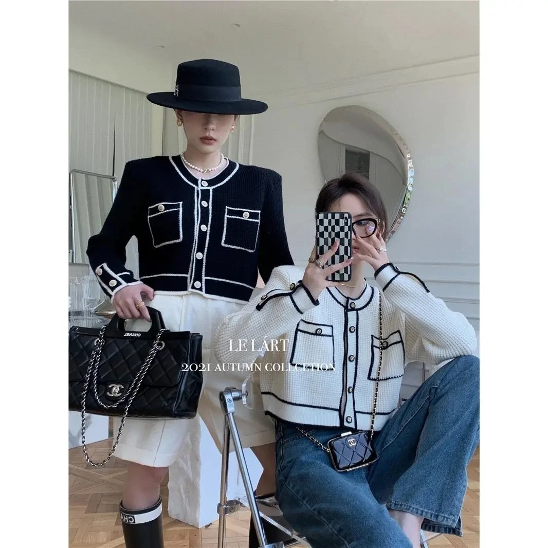 Black White Korean Style Cropped Cardigan Women 2022 Spring Vintage Long Sleeve Sweater Jacket Elegant Crew Neck Knitted Tops