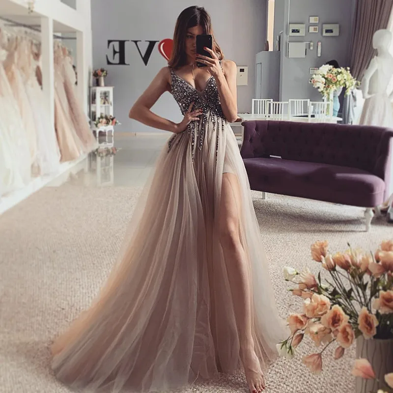 

Vestidos de Noche Luxury Formal Evening Gowns V Neck Illusion Beads Long Prom Dresses 2021 V Neck Sexy Split Side Net