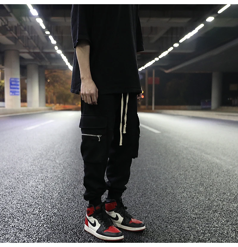 Dark wind, big pockets, black wild loose-fitting trousers, street style three-dimensional tailoring casual pants, trendy men