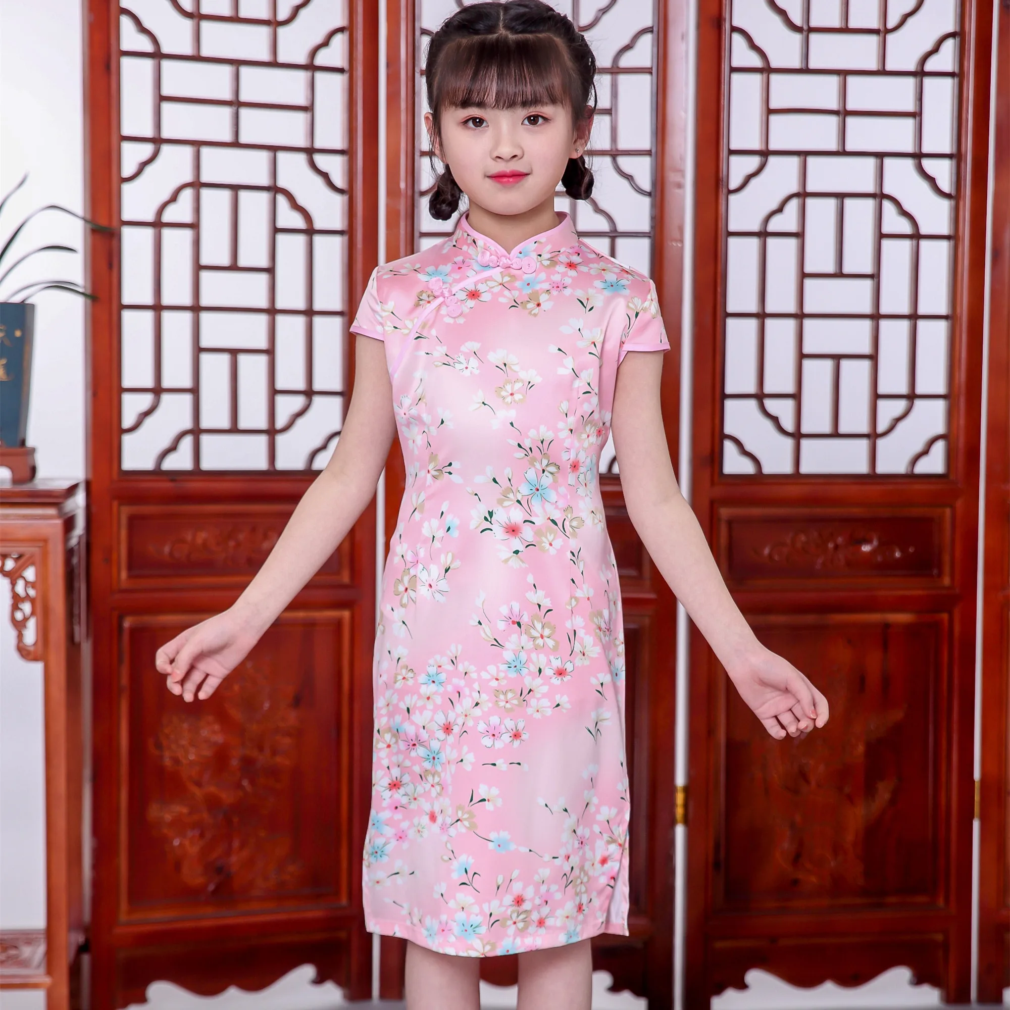 Chińska sukienka qipao cheongsam chiński satin party tradycyjny strój kwiat