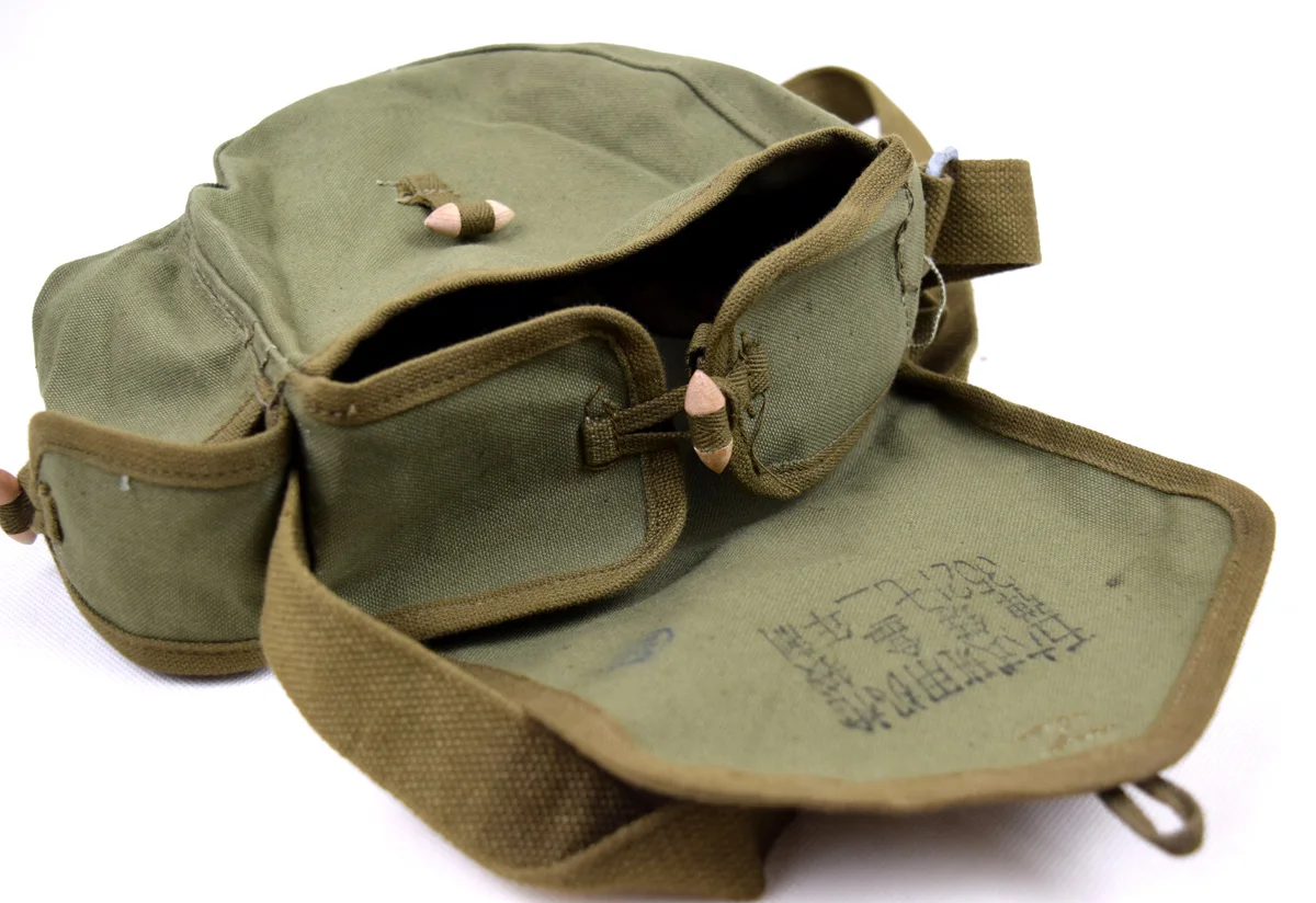 

Оригинальный войны во Вьетнаме период китайского 7,62 мм Тип 56 военно барабан подсумок излишки