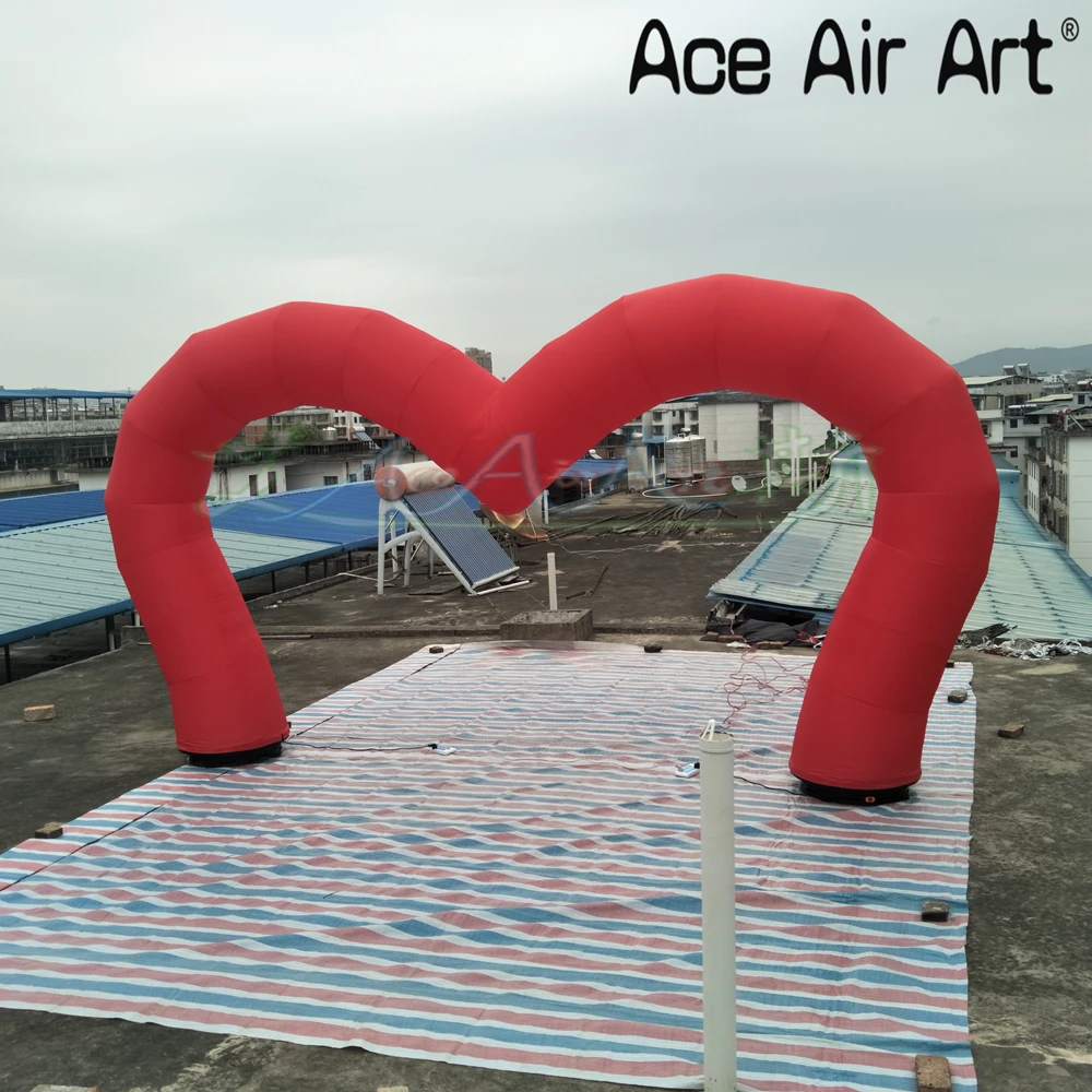 Valentine's Day Inflatable Heart Arch Decoration with Chassis Fan for Sale