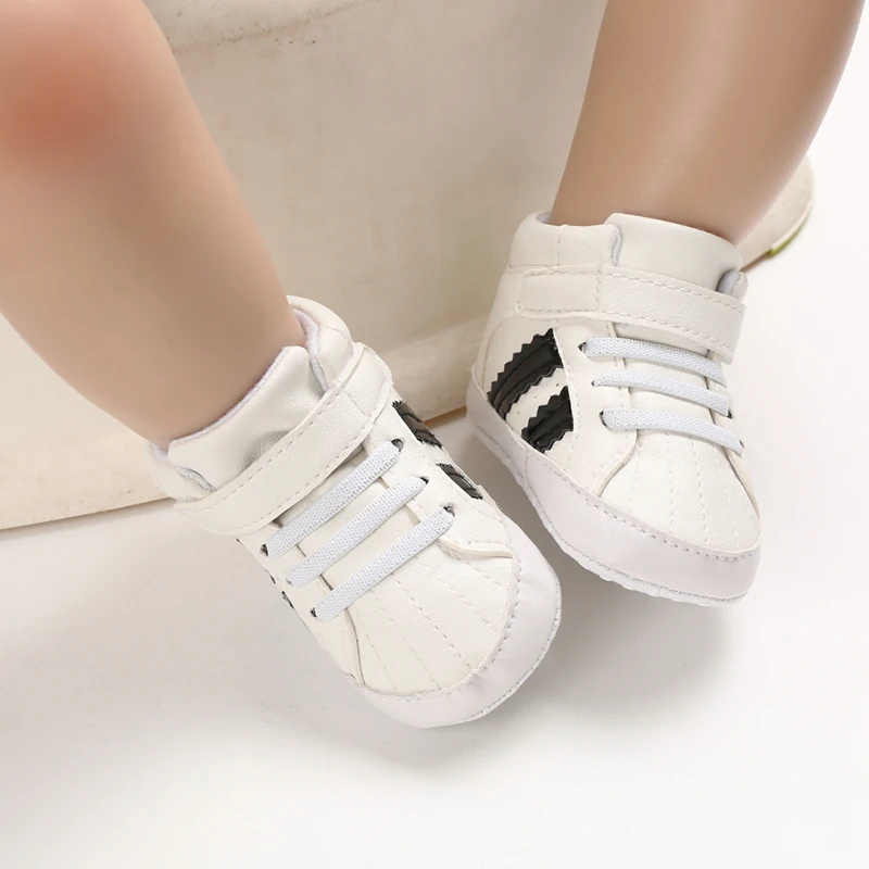 2024 Newborn Baby Shoes Boy Girl Classical Sport Soft Sole PU Multi-Color First Walker Casual Sneakers White Baptism Shoes