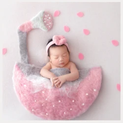 Lovely Shower Wool Felt Blanket Newborn Photography Props Pink Baby Wool Felt Shower Modeling Auxiliary Props