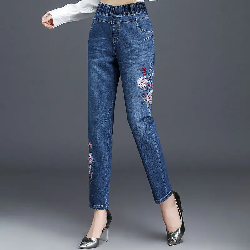 

Women Jeans 2021 Korean Spring Summer Streetwear High Waist Denim Trousers Vintage Floral Embroidery Blue Femme Harem Pants