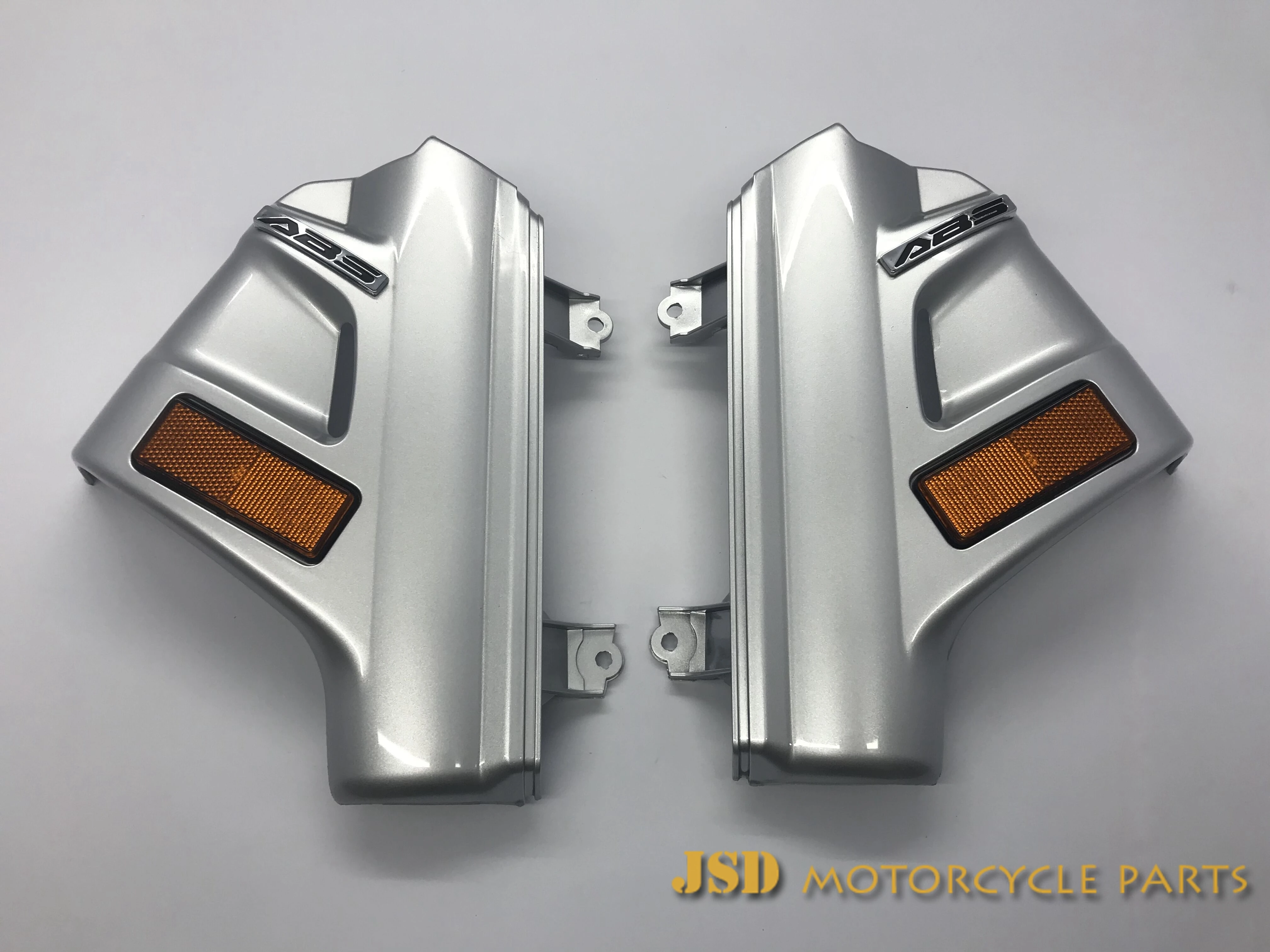 Golden Wing GL1800 F6B 2001-2017 Motorcycle parts/Caliper Guard/Brake Pump Cover