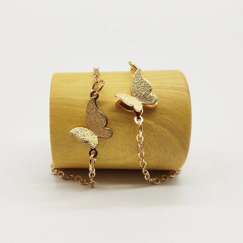 Women Eyeglass Chain Butterfly Charm Pendant Sunglass Holder Strap Eyewear Retainer Necklace