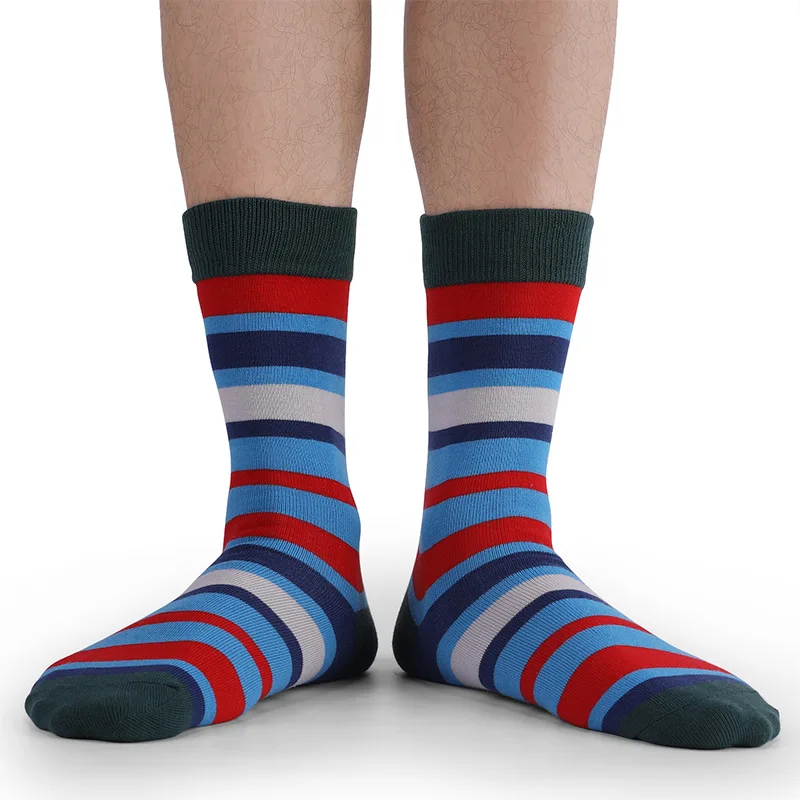 Hohe Qualität Neue Männer Socken Große Größe Heißer Verkauf Standard Business Casual Socken Gestreiften Glücklich Baumwolle Sokcs Bunte Männer Lange socken