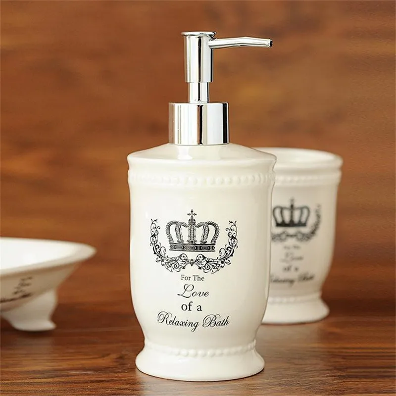 WHYOU Bathroom Accessories Set Home Decoration Washing Liquid Emulsion Soap Dispenser Love Creative Valentine Wedding Gift