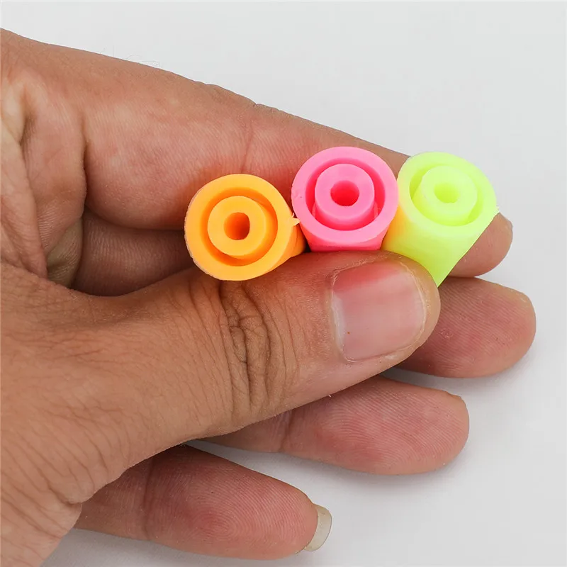KOKNIT 6pcs Knitting Needles Point Protezioni Colori Della Miscela Ago Punta Fermacorda e ganci Accessori di Copertura per Lavoro A Maglia e