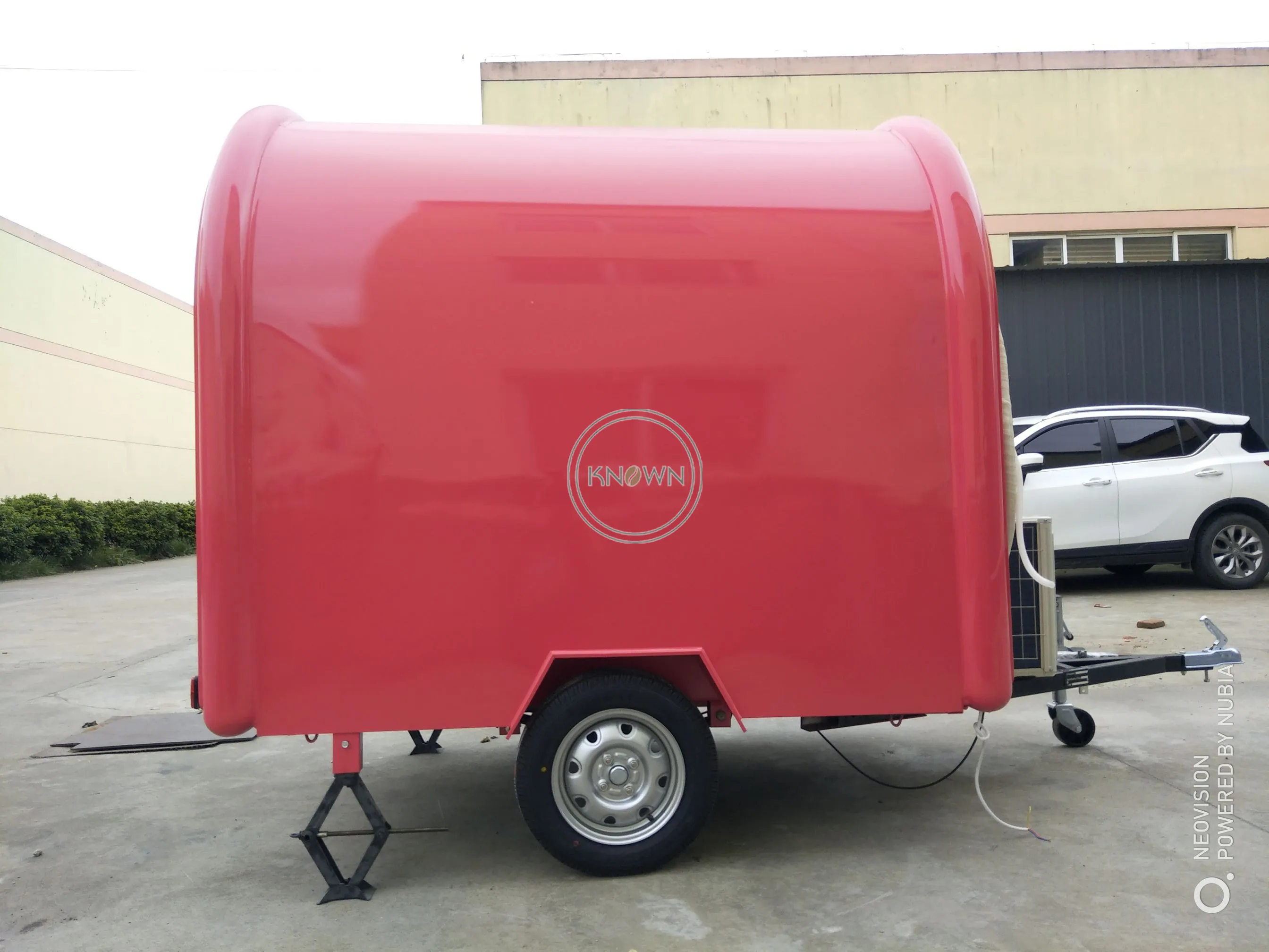 للبيع شاحنة طعام متنقلة بسعر خاص موديل 2023