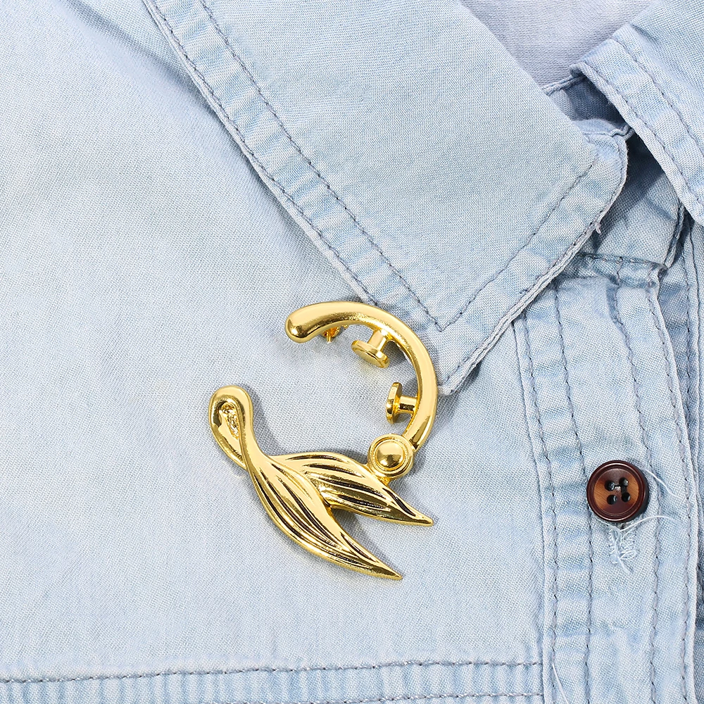 Japanese Anime Novel Violet Evergarden Badge Buttons Brooch Gold