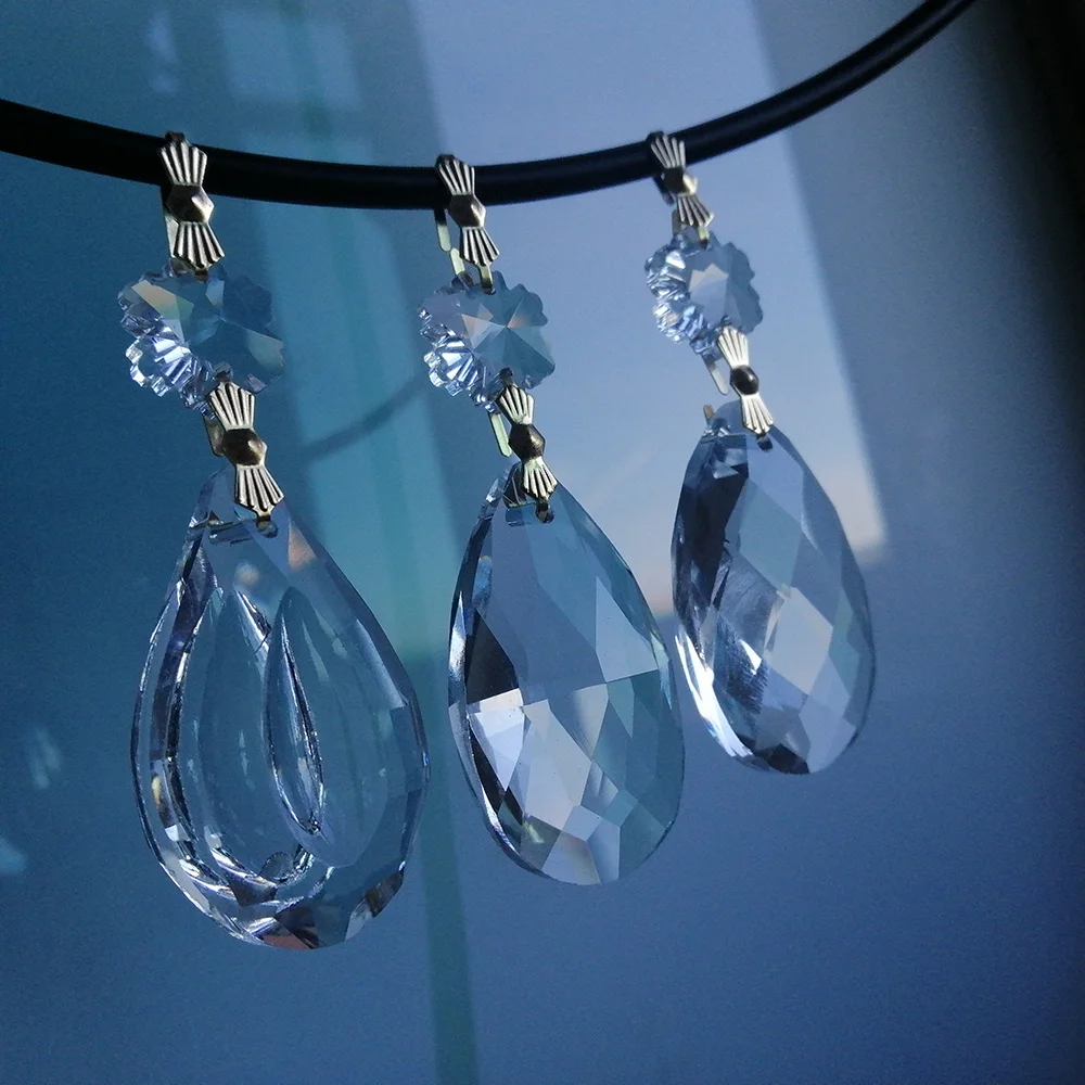 Camal 2pcs Clear 38mm Crystal Pendant Prisms w/ 14mm Snowflower Beads w/ Gold Bowties Chandelier Lamp Parts Wedding Centerpiece