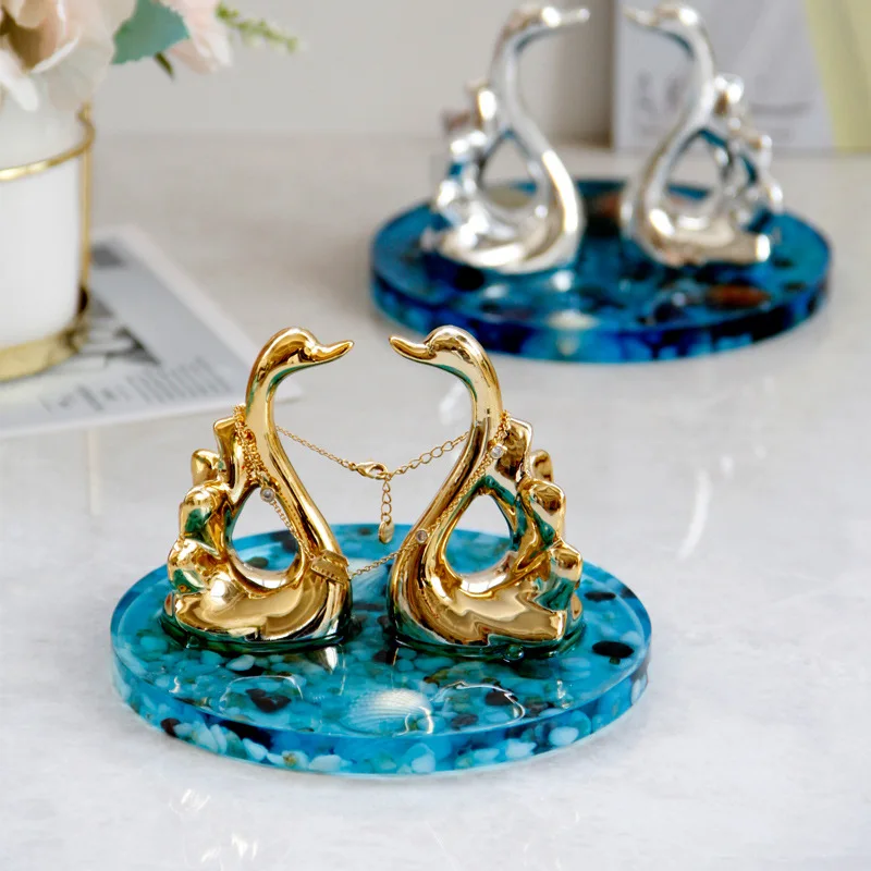 Romantic Wedding Decoration Ornaments Swan Lake Resin Ceramic Ornaments Jewelry Display Stand Shell Mediterranean Style Decor