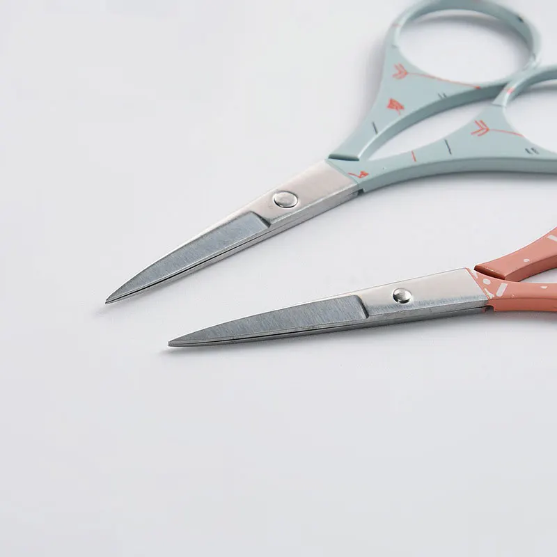 1Pcs 8.4cm Mini Vintage Scissors Extra Small Stainless Steel Embroidery Scissor Mustache Trimming Portable Shears Men Beard