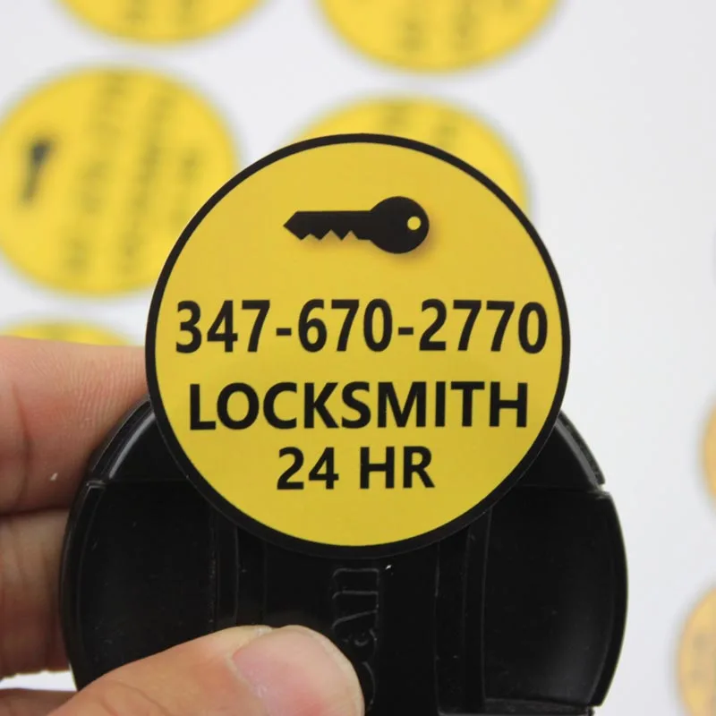 China Fabriek Prijs Aangepaste Zelfklevende Barcode Label Sticker, Waterdicht Papier Barcode Sticker Met Glanzend Oppervlak