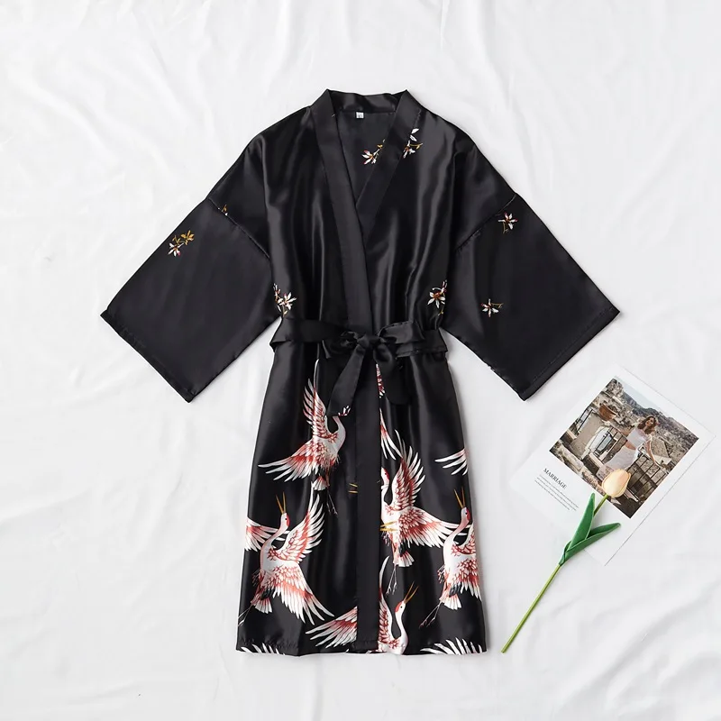 Bata de baño de satén para mujer, Kimono de seda, Sexy, a la moda, para novia