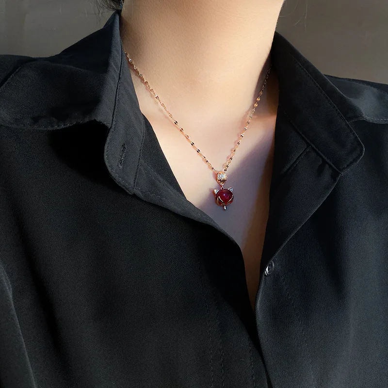 New Trendy Brave Troops Fox Necklace For Women Ins Red Crytal Stainless Steel Necklace Female Minimalist Jewelry