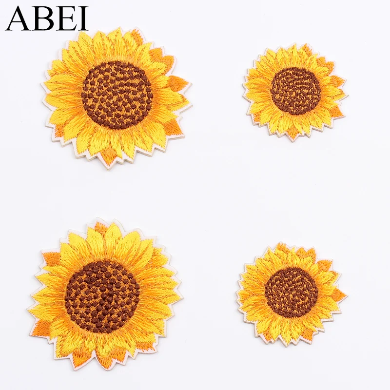 10pcs Auto-Adesivo Girasole Adesivi Per Scrapbooking FAI DA TE Carte Fatte A Mano Decorazione Del Fiore Del Ricamo Toppe E Stemmi Cucire Su Appliques