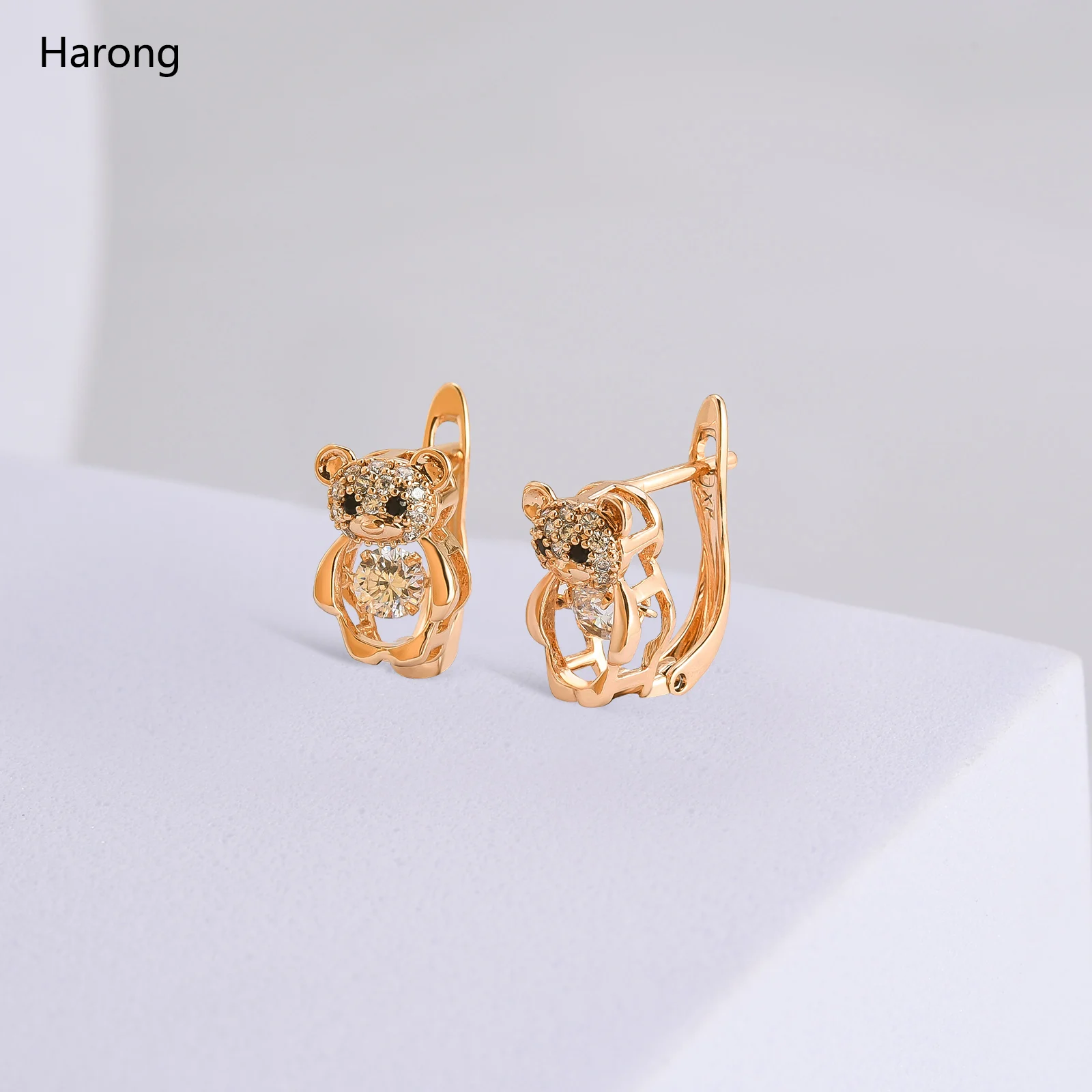 Harong 585 Rose Gold Color Stud Earrings Vintage Jewelry Party Cute Animal Panda Zircon Christmas Earring Fashion Women Gift