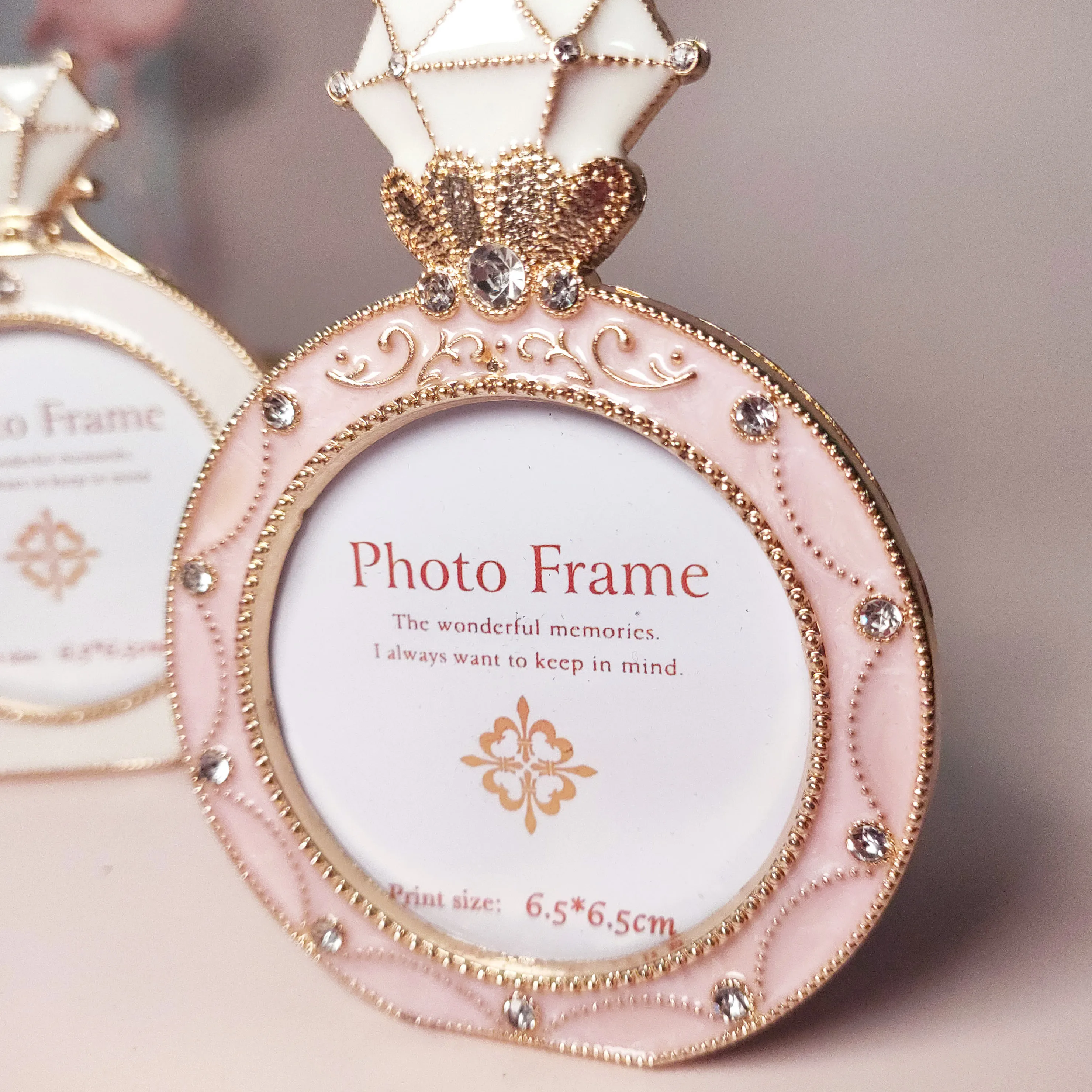 Gold Diamond Crown Metal Photo Frame, Small Swing Table Mini Picture Frame, 3