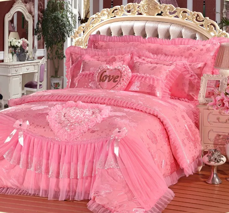 Korean Style Princess Wedding Bedding Set Luxury Pink Heart Lace Jacquard Satin Duvet Cover Bedspread Bed Sheet Pillowcases