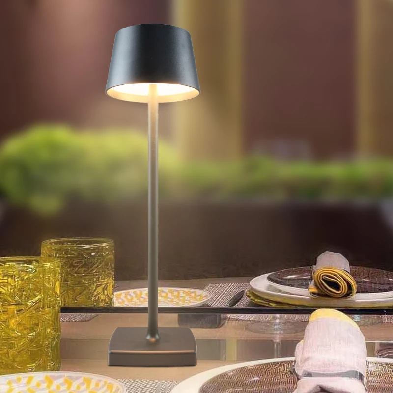 Lâmpada de mesa led portátil à prova dportable água luzes toque recarregável escurecimento lâmpadas mesa para bar café restaurante decoração para