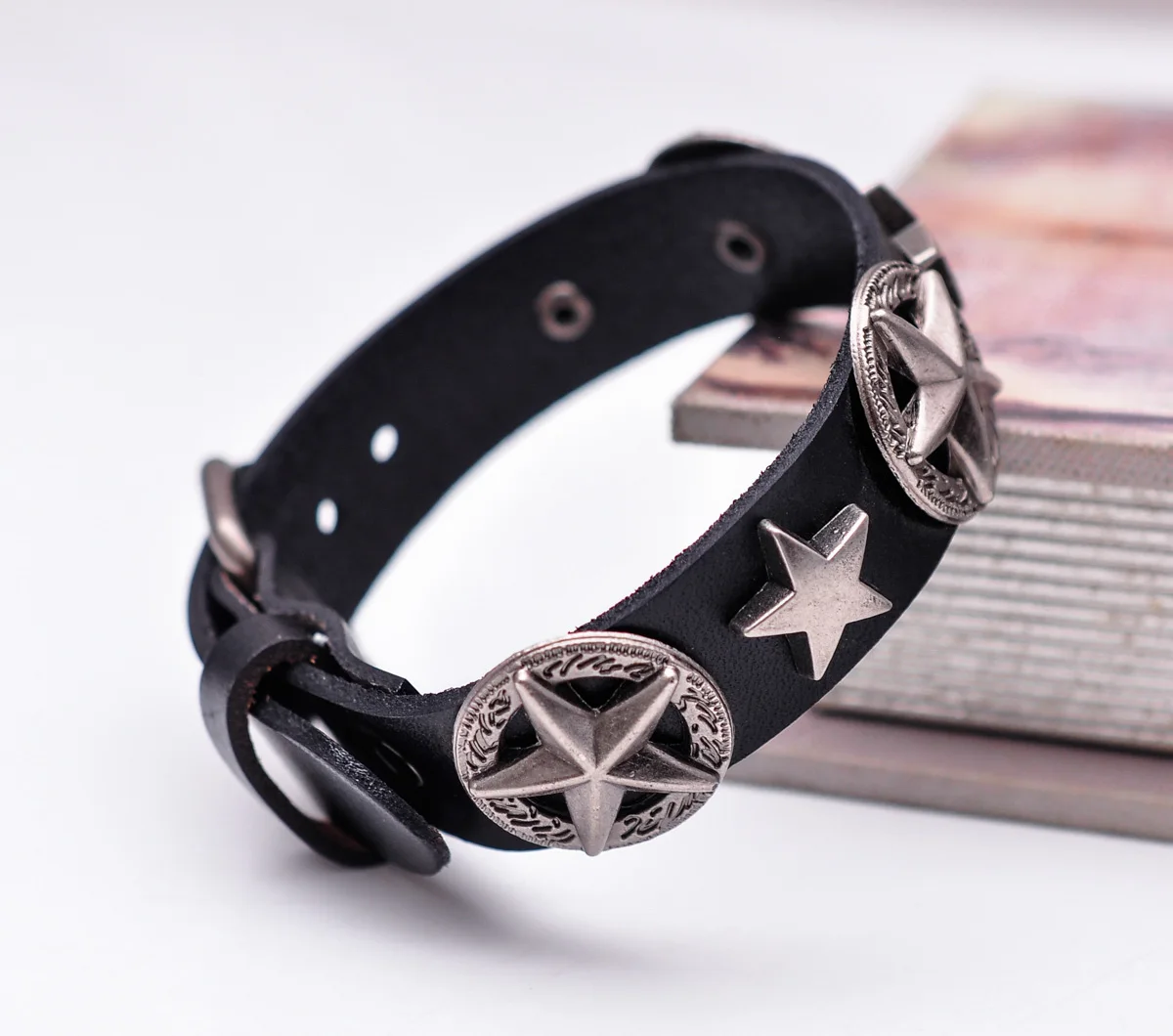 Biker Motocycle Western Antique Texas Star Concho Handmade Quality Veg Tan Leather Bracelet Wristband Cuff Bangle