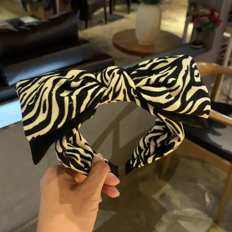 

Lovely Zebra Striped Bow Hairbands for Teen Girls Headwear Top Big Bow Knotted Headbands Women Hair Accessories Print Head Hoop