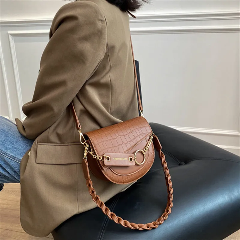 Brand Original Design Texture Bag 2021 Korean Version Joker Texture Messenger Bag Fashion Saddle Bag Ladies Bag