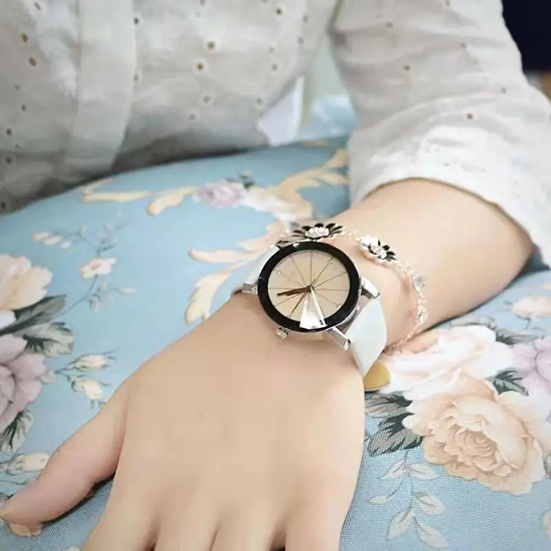 Amanti della moda convesso meridian tempo libero uomini e donne orologio al quarzo cintura orologio bambini tavolo Relogio Feminino Zegarek Damski