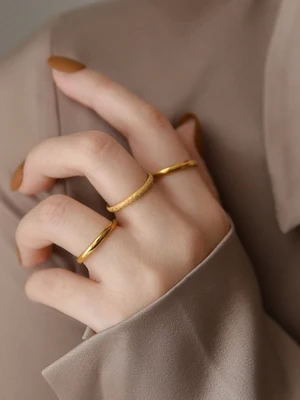 YUN RUO 2021 Three-piece Suit Exquisite Frosted Gold Ring Sets Woman Stainless Steel 18K Gold Plated Fashion Jewelry Water Proof