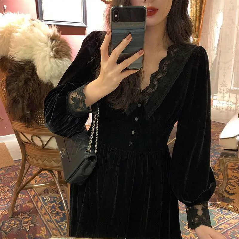 

French Vintage Dress Women Lace Velvet Black Elegant Party Dress Female Autumn 2020 High Waist Long Sleeve Midi Gothic Dress