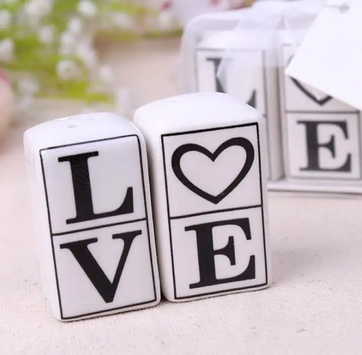 Party Wedding Souvenir for Guests Ceramic LOVE salt and pepper shaker lovers valentine day gift supplies SN857