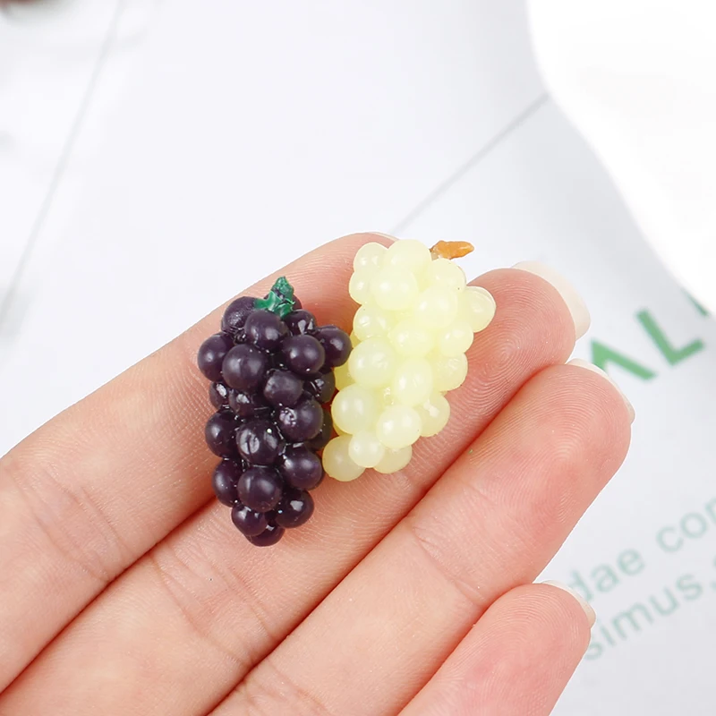 5Pcs/Set New Creative 1:12 Dollhouse Miniature Fruit Accessories Grape Mini Simulated Fruit For Doll House Decor Kids Play Toys